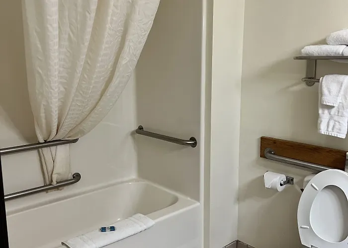 Hotel Western At 3*